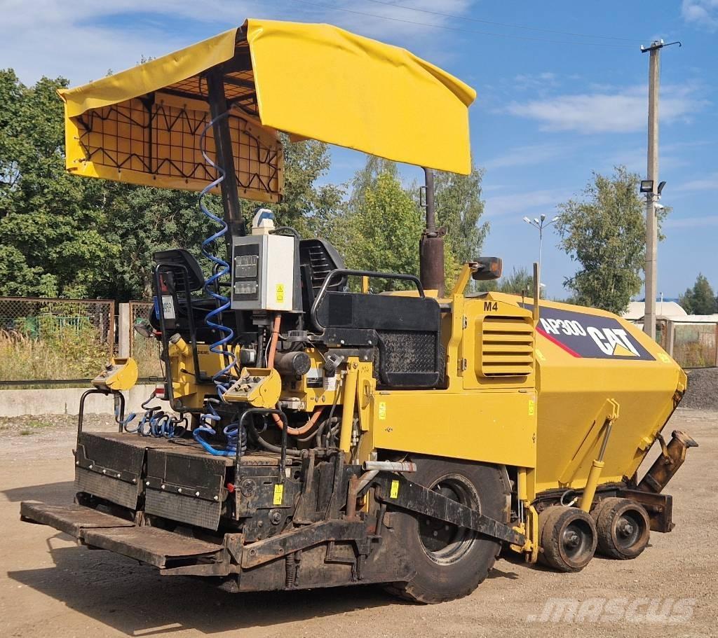 CAT AP300 アスファルトフィニッシャ