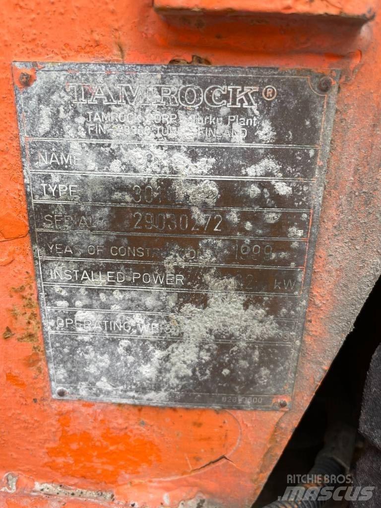 Sandvik Toro 301 地下ローダー