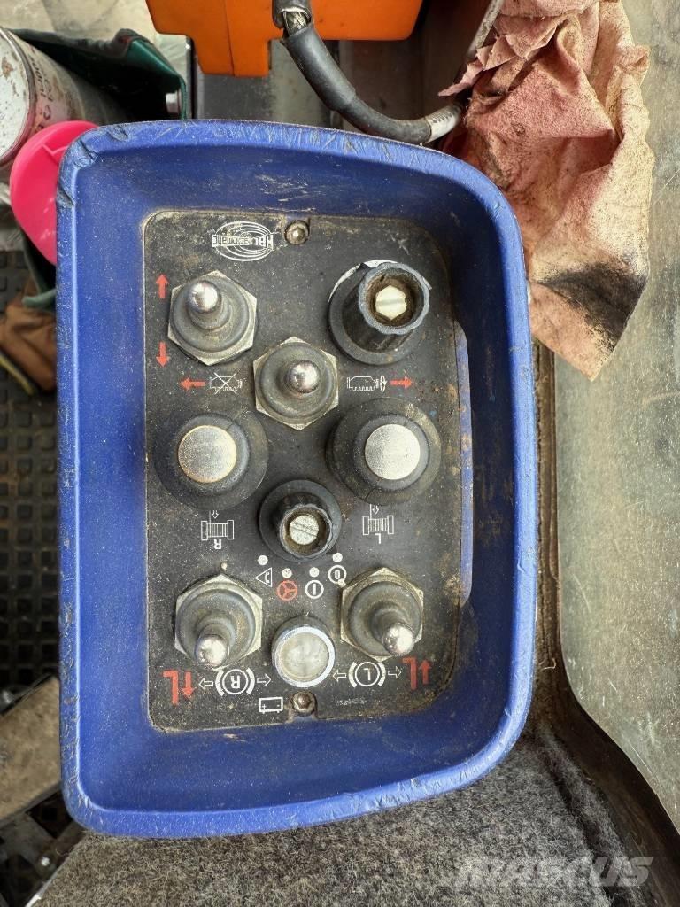 Noe NF210-4R スキッダー