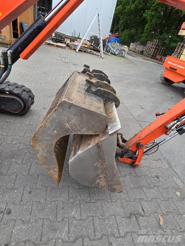 Kubota KX 101-3 A ミニ油圧ショベル 7t以下（ミニユンボ・ミニディガー）