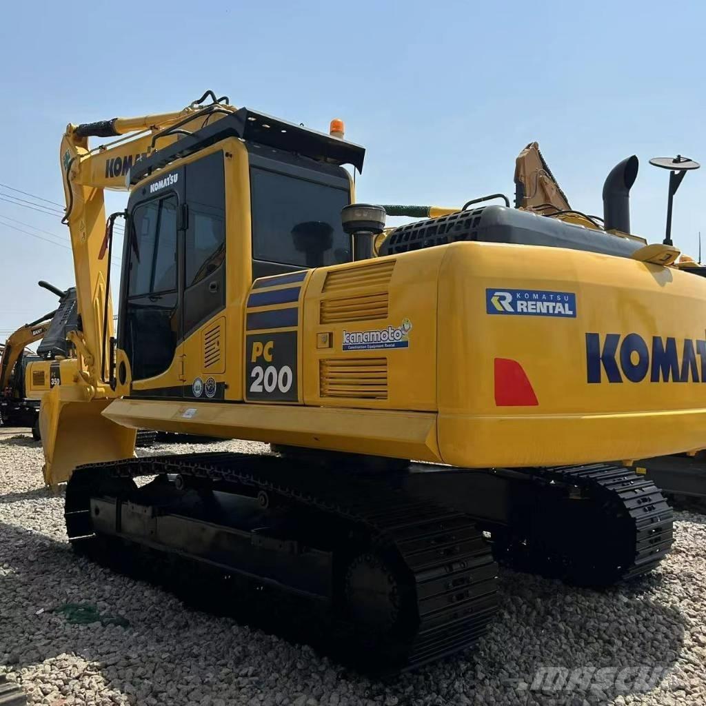 Komatsu PC 200-8 大型油圧ショベル12t以上（パワーショベル・ユンボ）