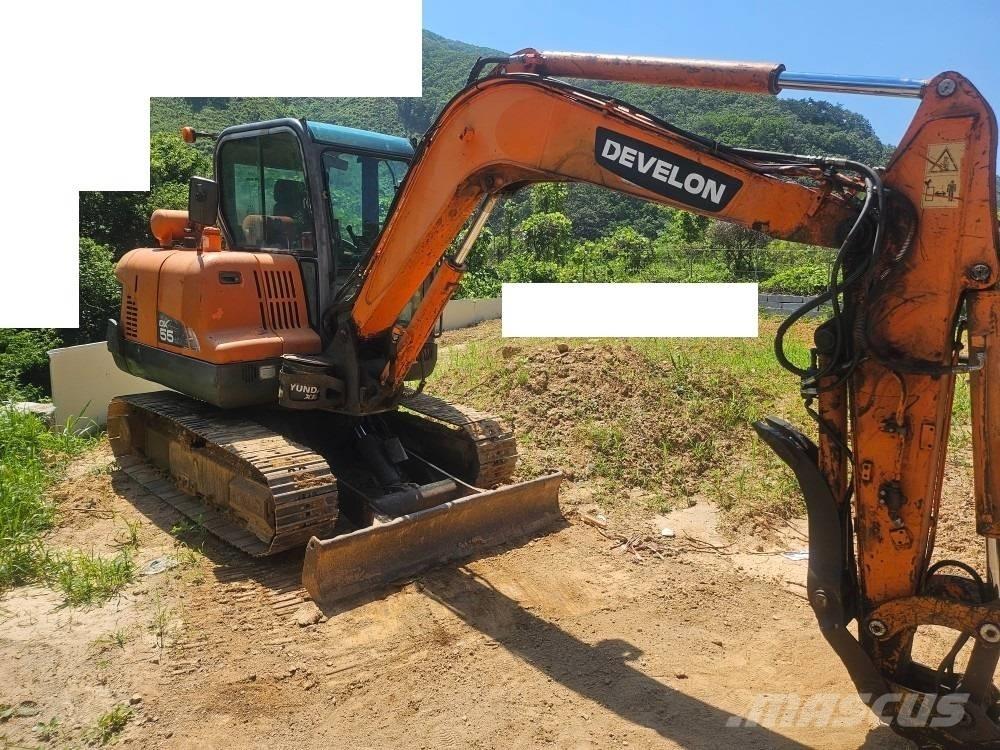 Doosan DX 55 ミニ油圧ショベル 7t以下（ミニユンボ・ミニディガー）