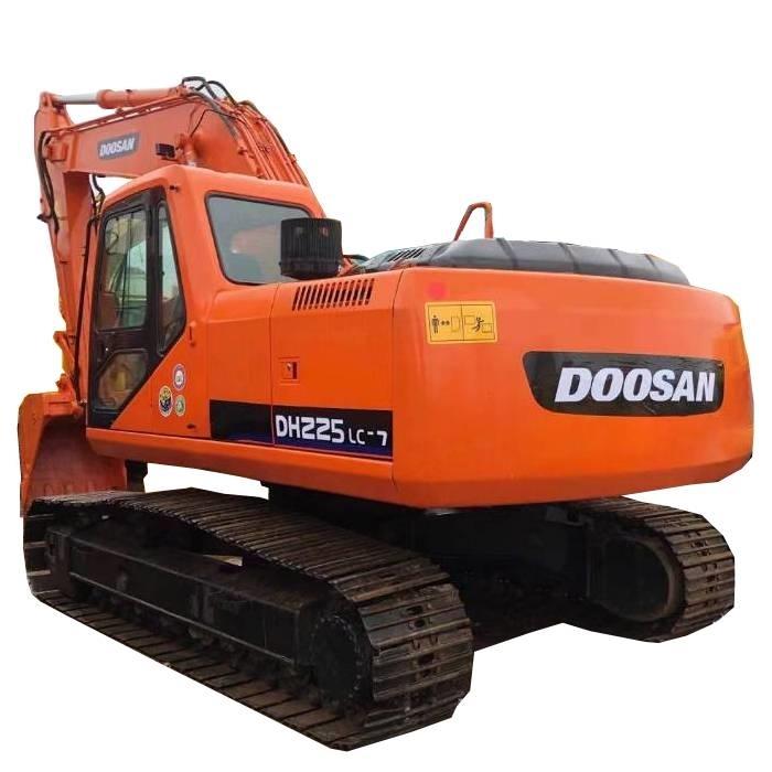 Doosan DH 225 LC-7 大型油圧ショベル12t以上（パワーショベル・ユンボ）