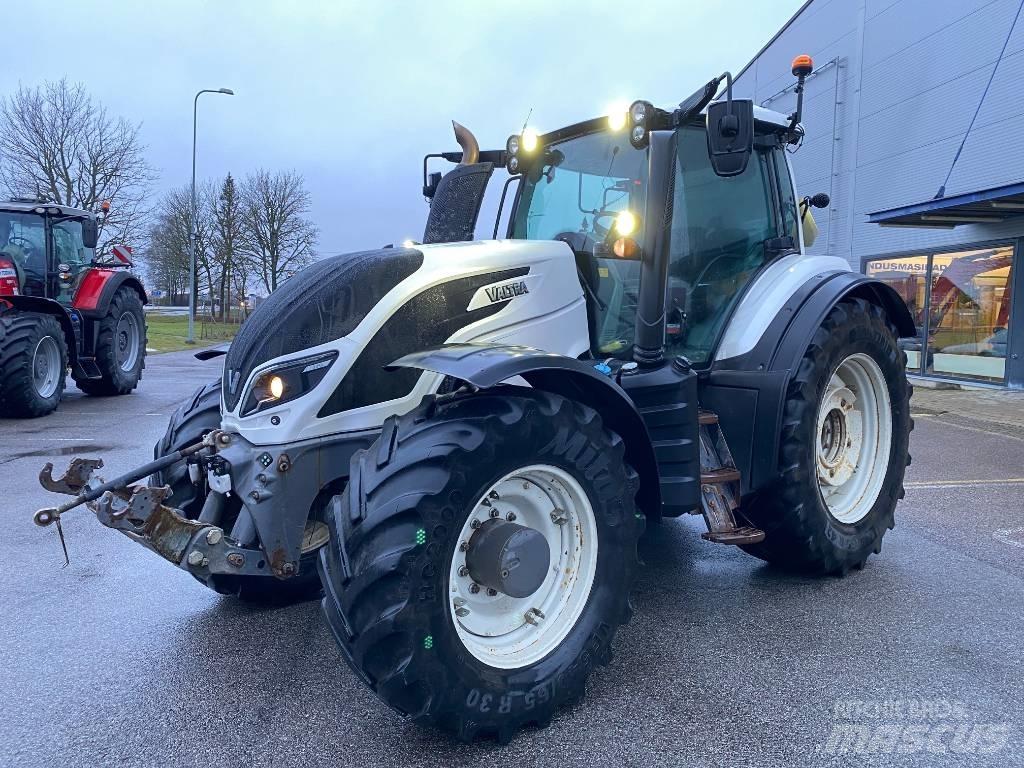 Valtra T 254 V トラクター