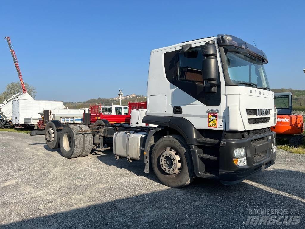 Iveco Stralis 420 車両運搬車、キャリアカー