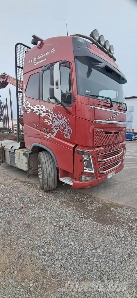 Volvo FH 16 750 木材トラック