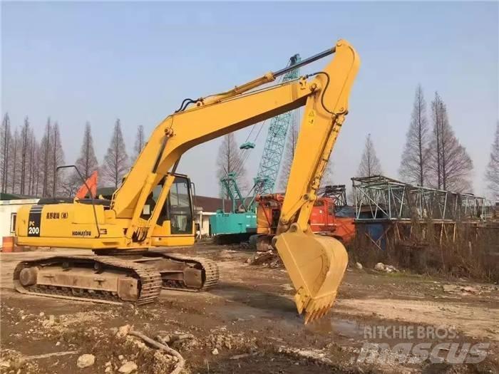 Komatsu PC 200-7 大型油圧ショベル12t以上（パワーショベル・ユンボ）