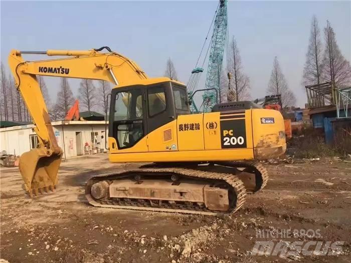 Komatsu PC 200-7 大型油圧ショベル12t以上（パワーショベル・ユンボ）