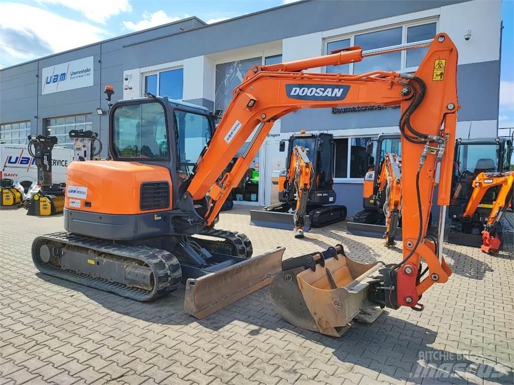 Doosan DX62R-3 ミニ油圧ショベル 7t以下（ミニユンボ・ミニディガー）