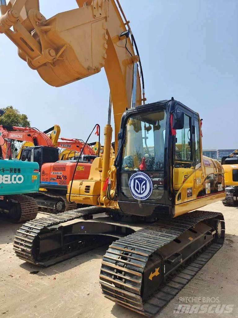 CAT CAT320C 中型油圧ショベル 7ｔ-12ｔ（ユンボ・パワーショベル・バックホー）