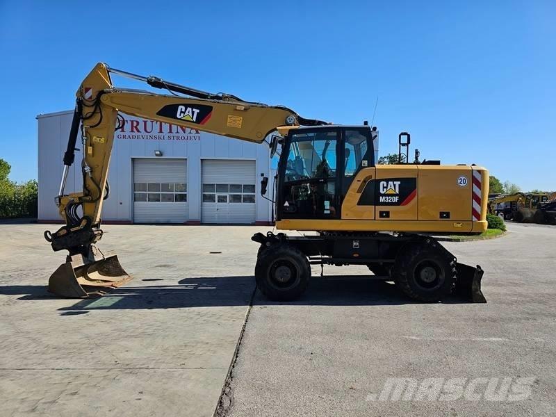 CAT M 320F ホイール式油圧ショベル（パワーショベル・ユンボ・バックホー）