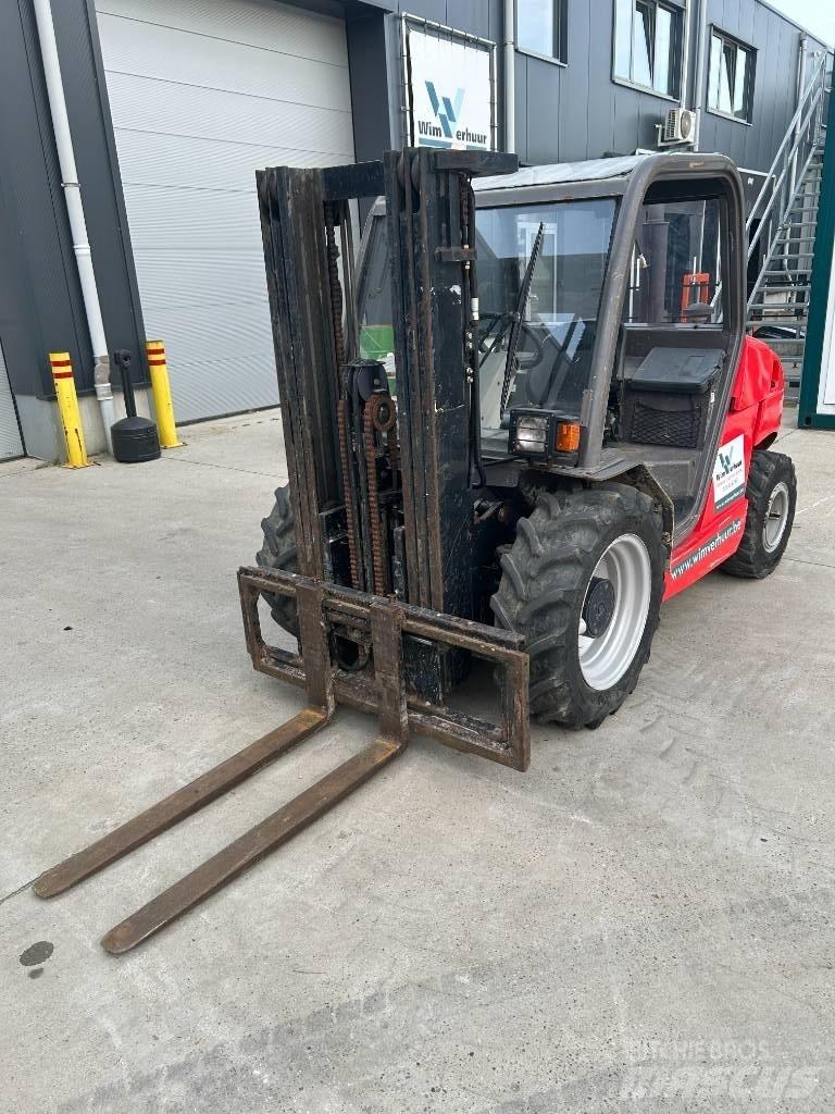 Manitou MH 25.4 ラフターテレントラック