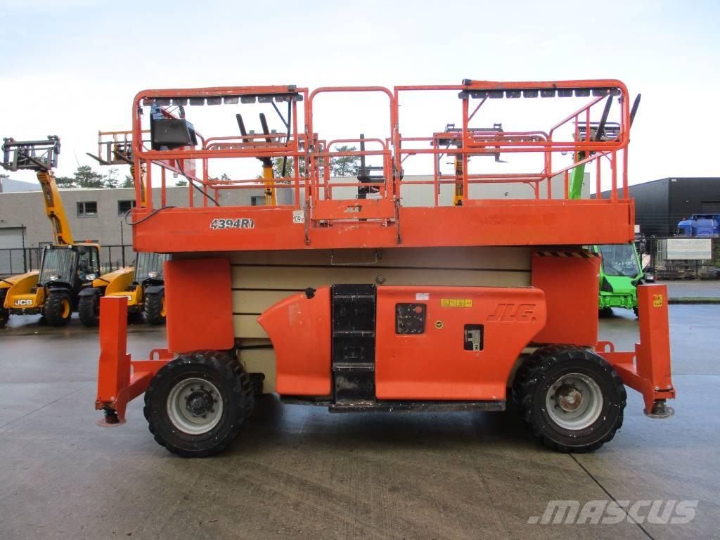 JLG 4394 RT シザースリフト