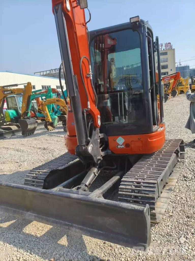 Kubota KX 161 ミニ油圧ショベル 7t以下（ミニユンボ・ミニディガー）