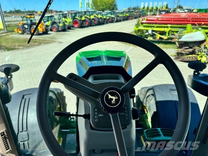 John Deere 7215 トラクター