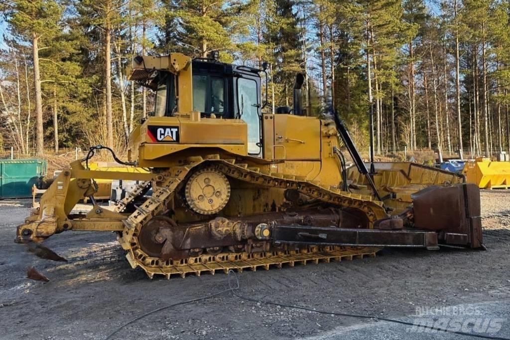 CAT D 6 T LGP ブルドーザー
