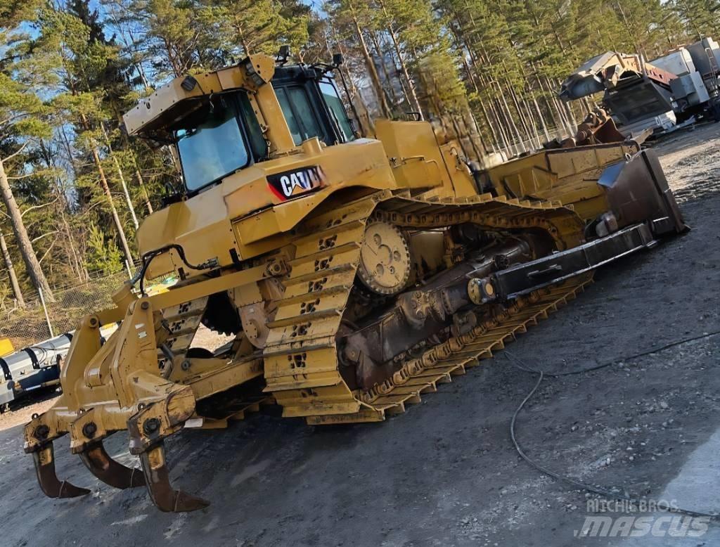 CAT D 6 T LGP ブルドーザー