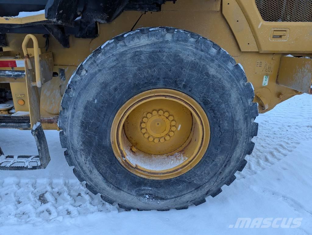 CAT 930 K ホイールローダー・タイヤショベル