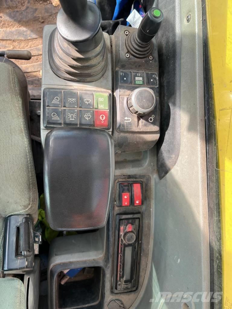 Neuson EZ 80 中型油圧ショベル 7ｔ-12ｔ（ユンボ・パワーショベル・バックホー）