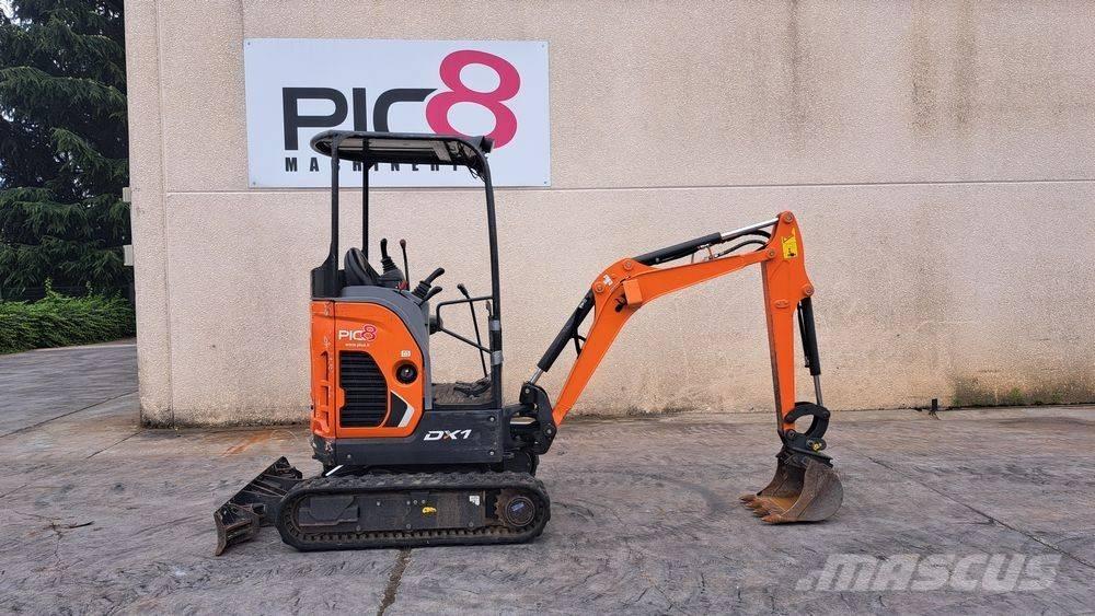 Doosan DX 17 ミニ油圧ショベル 7t以下（ミニユンボ・ミニディガー）