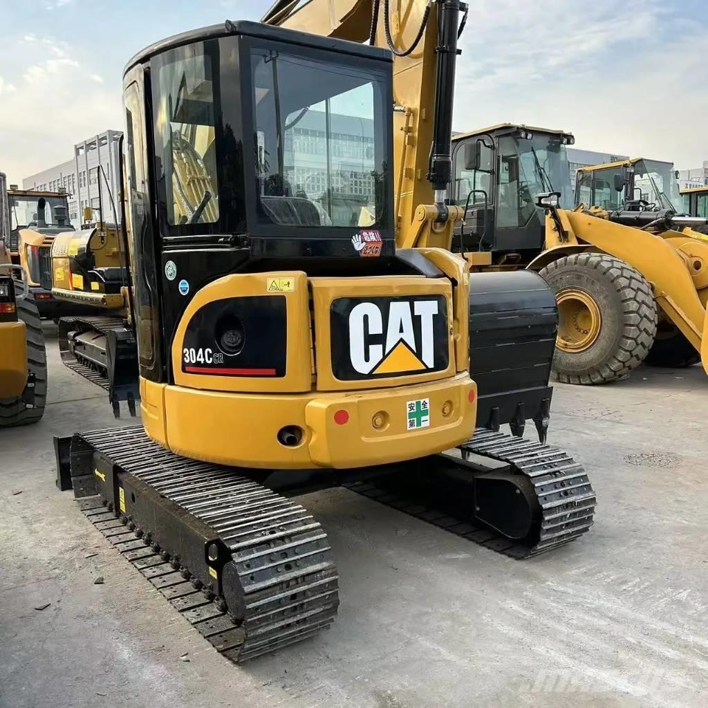 CAT 304C CR ミニ油圧ショベル 7t以下（ミニユンボ・ミニディガー）
