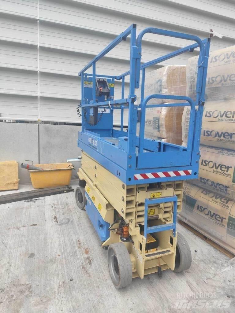 JLG 2632 ES シザースリフト