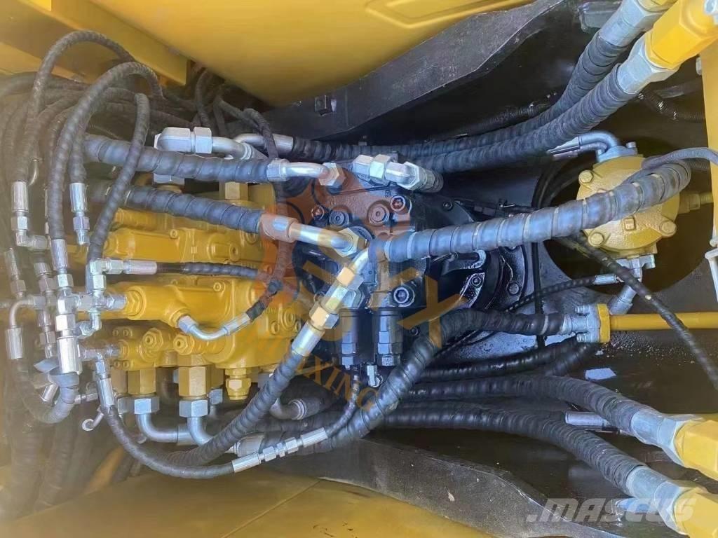 Sany SY 135 C 大型油圧ショベル12t以上（パワーショベル・ユンボ）