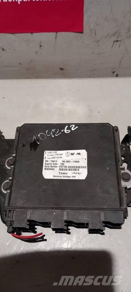 Scania R 420.  1781256 電子機器