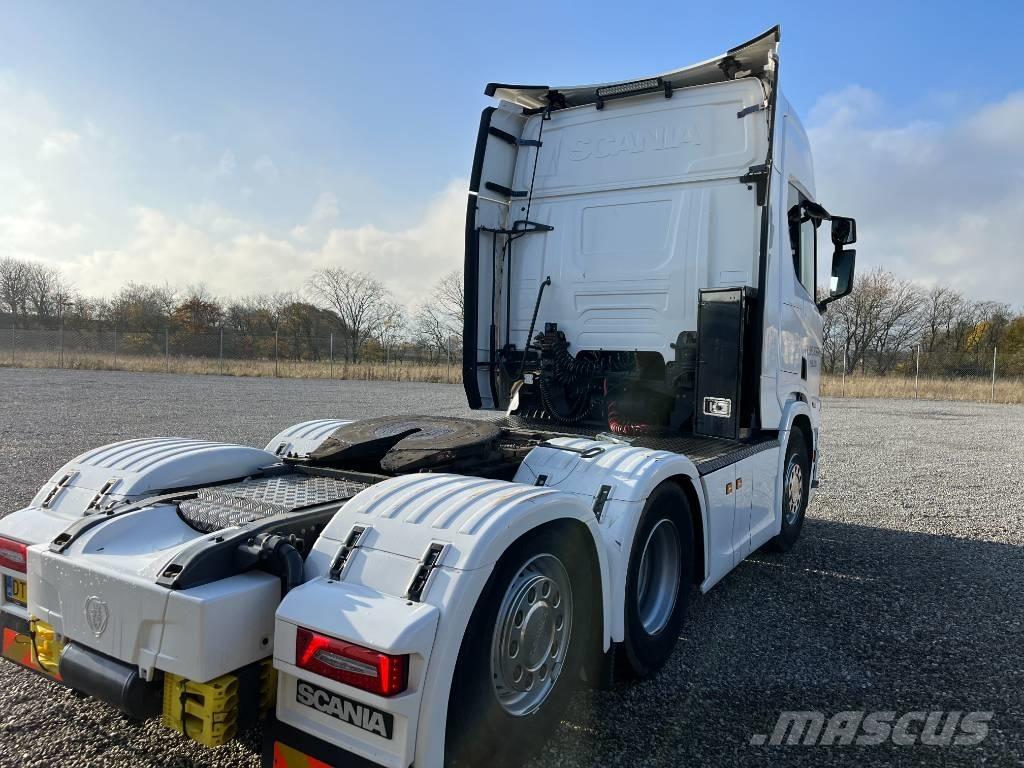 Scania R 560 LA 中古トラクターヘッド | トレーラーヘッド