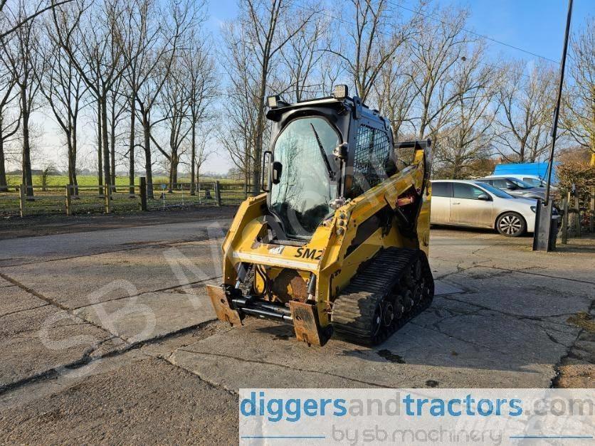 CAT 257 D スキッドステアローダー