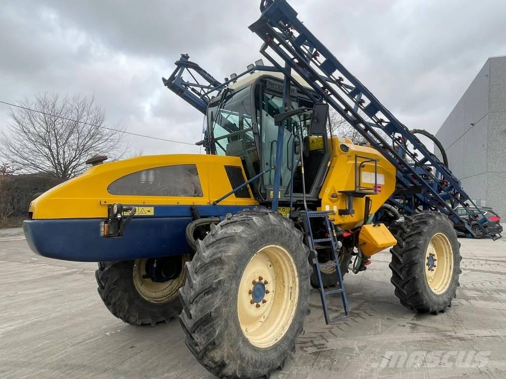 Caruelle 3300 自走式噴霧器