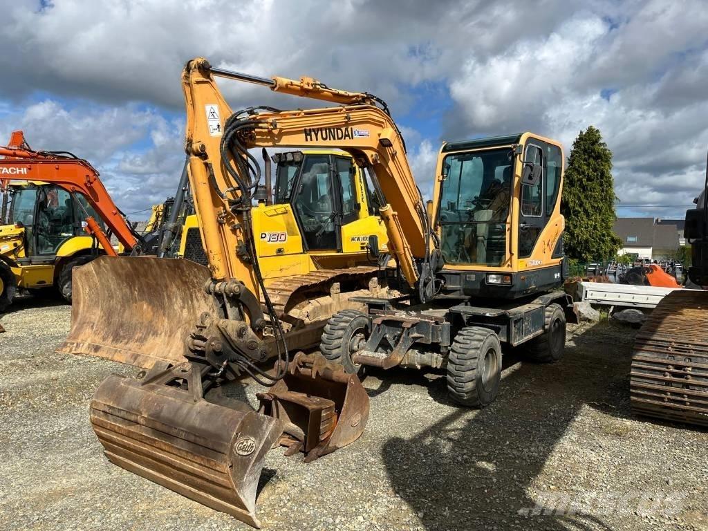 Hyundai R55W-9 ホイール式油圧ショベル（パワーショベル・ユンボ・バックホー）