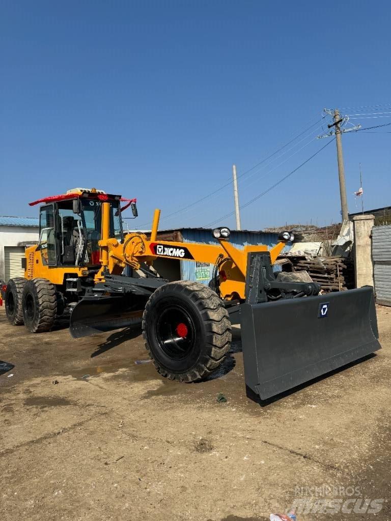 XCMG GR 2153 モーターグレーダー