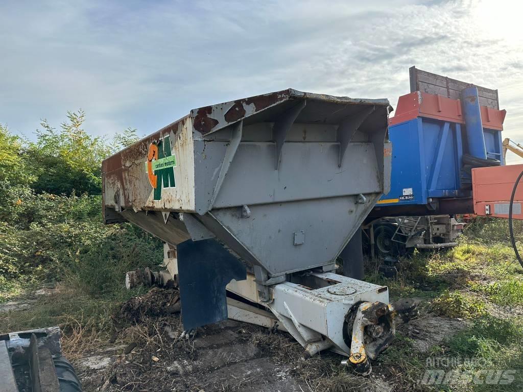 Volvo A 30 FOR PARTS アーティキュレート式ダンプトラック