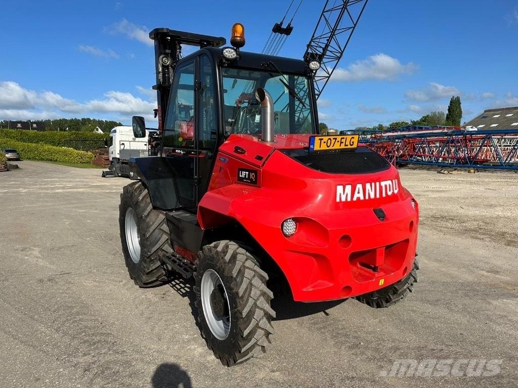 Manitou M 30.4 ラフターテレントラック