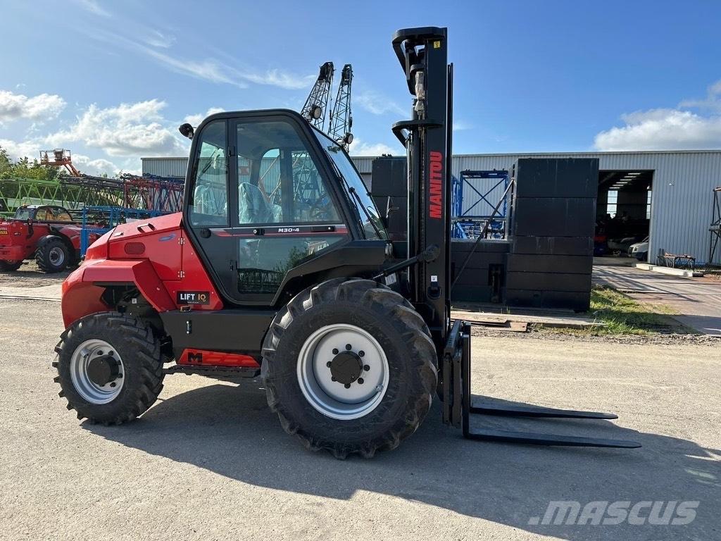 Manitou M 30.4 ラフターテレントラック