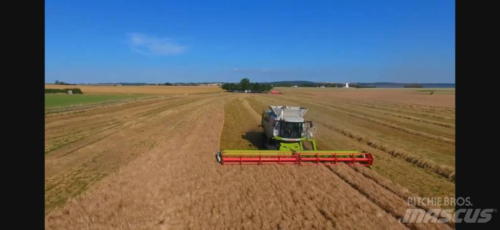 CLAAS Lexion 780 TT コンバイン