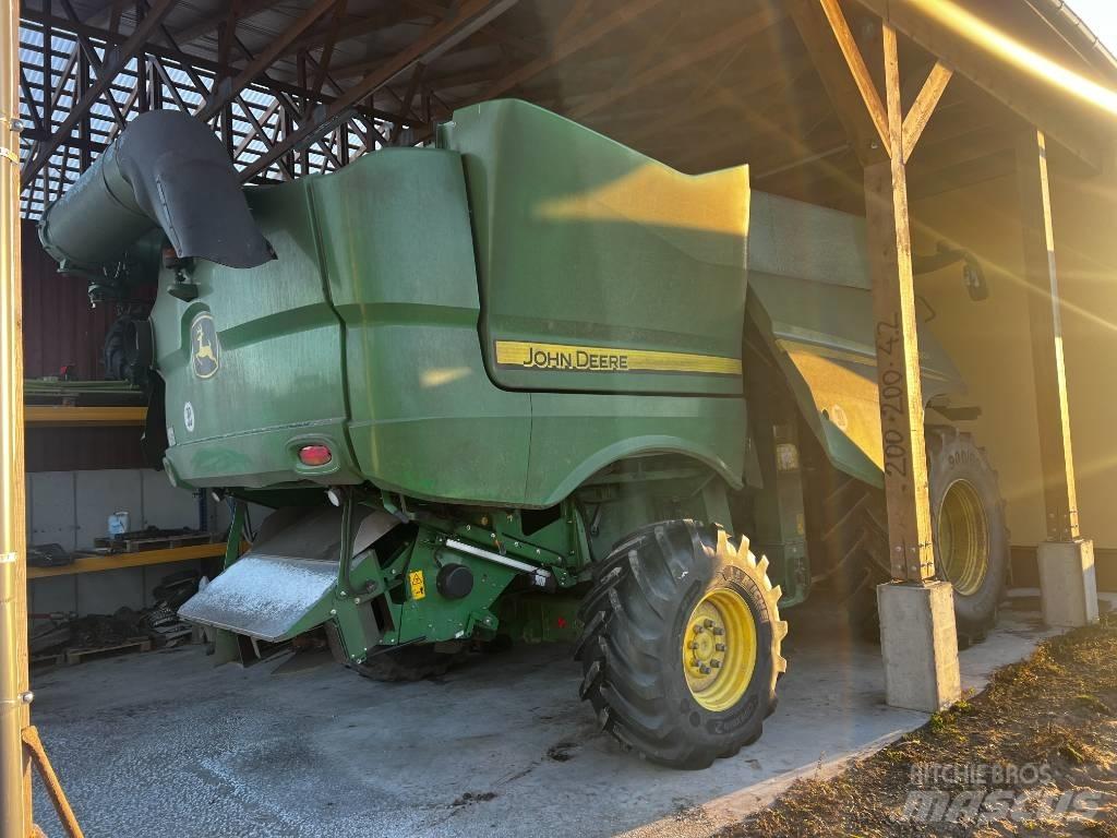 John Deere S 680 i コンバイン