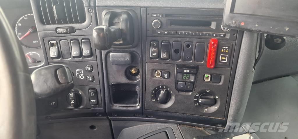 Scania P360 塵芥車、パッカー車