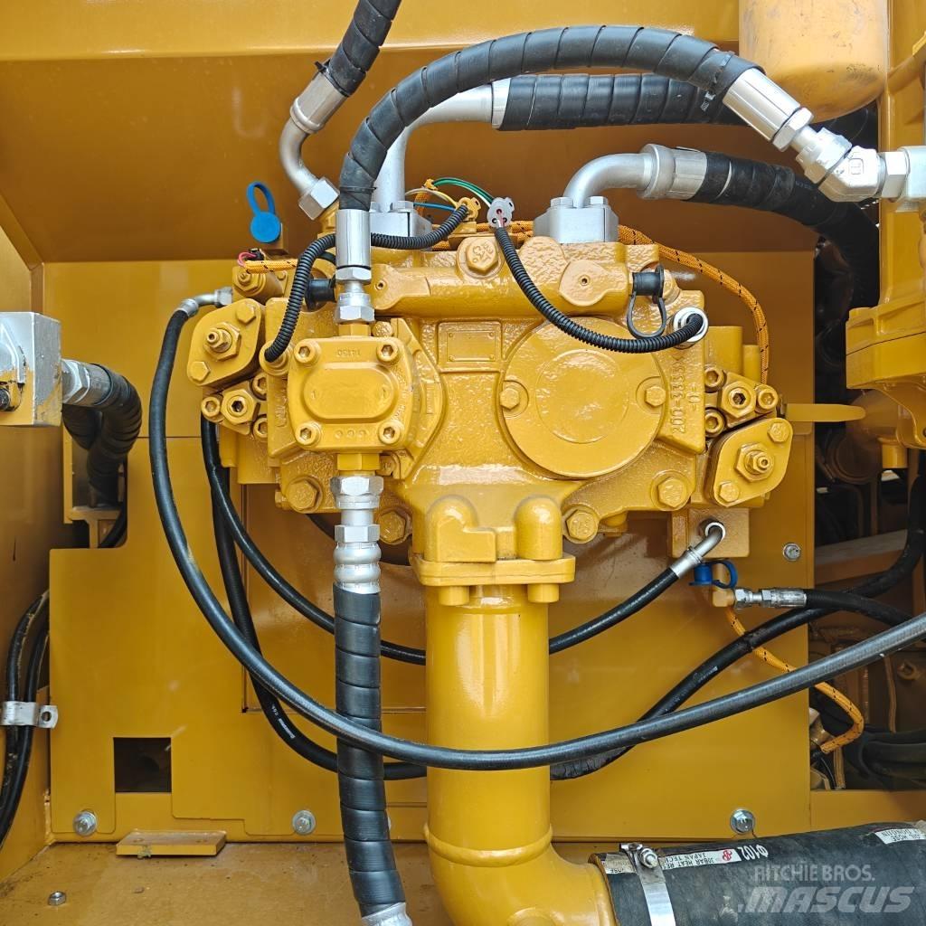 CAT 325 D L 大型油圧ショベル12t以上（パワーショベル・ユンボ）
