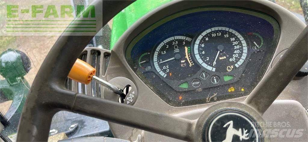 John Deere 6130R トラクター