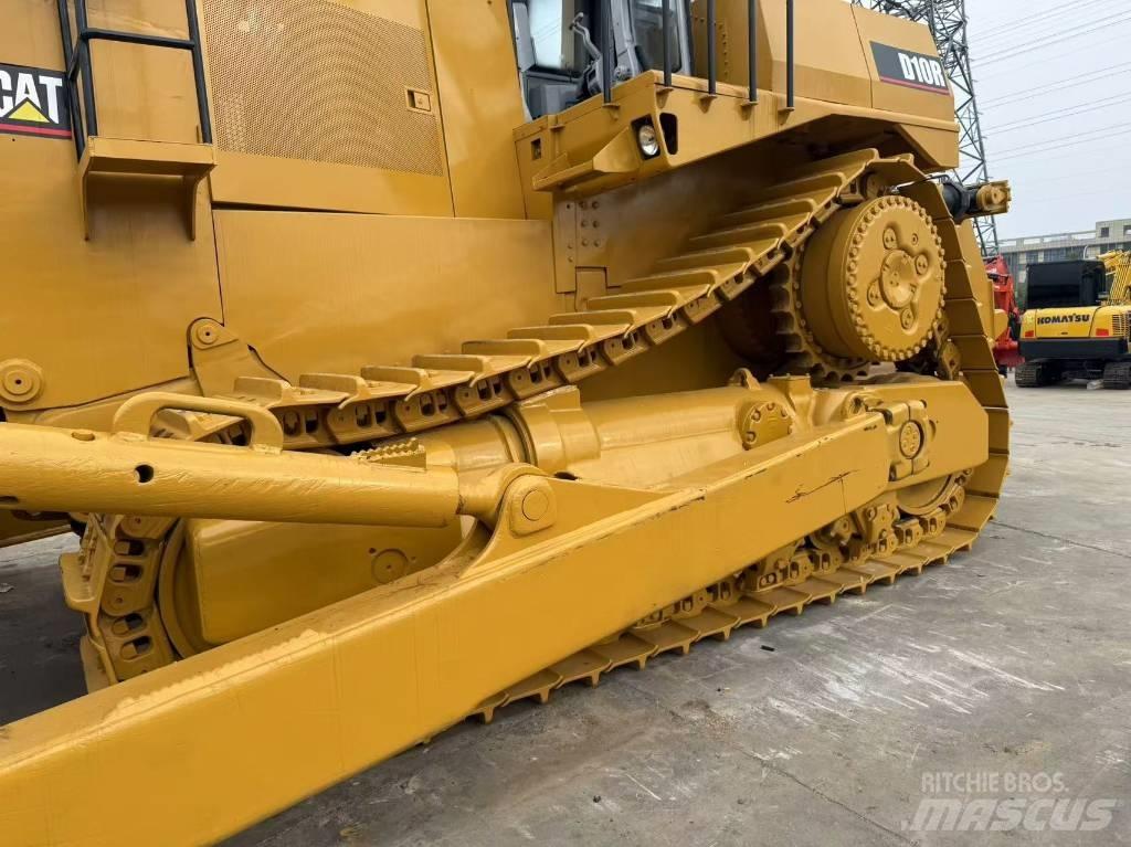 CAT D 10 R ブルドーザー