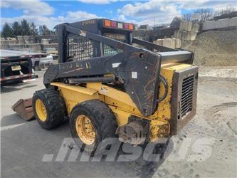 New Holland LS 190 スキッドステアローダー