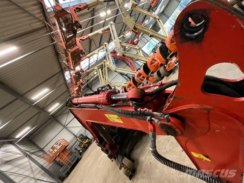 Volvo ECR 88 D 中型油圧ショベル 7ｔ-12ｔ（ユンボ・パワーショベル・バックホー）