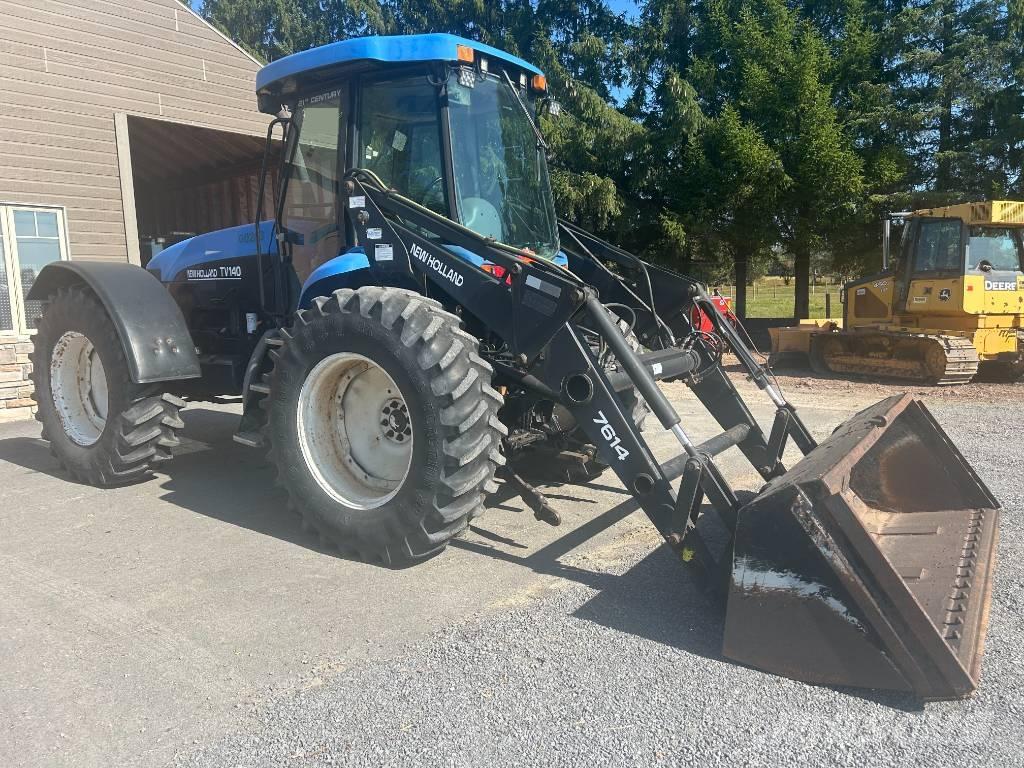 New Holland TV 140 トラクター