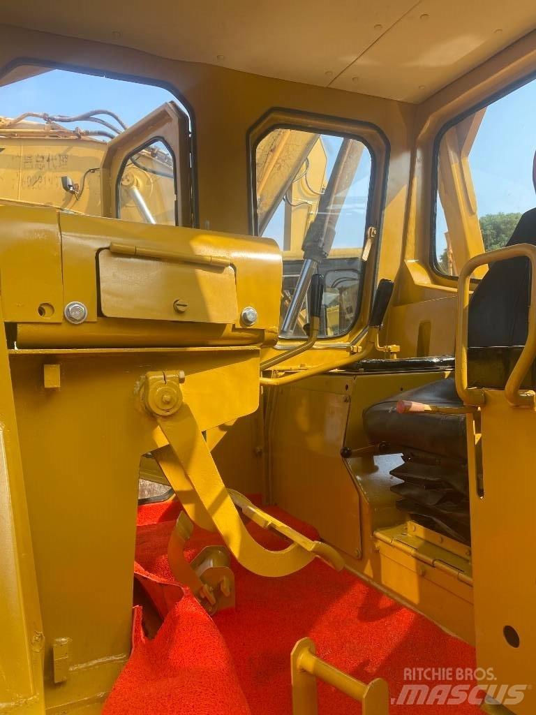 CAT D 8 K ブルドーザー