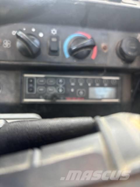 Takeuchi TB 257 FR ミニ油圧ショベル 7t以下（ミニユンボ・ミニディガー）