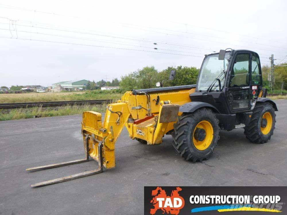 JCB 535-140 Hiviz テレスコーピックハンドラー
