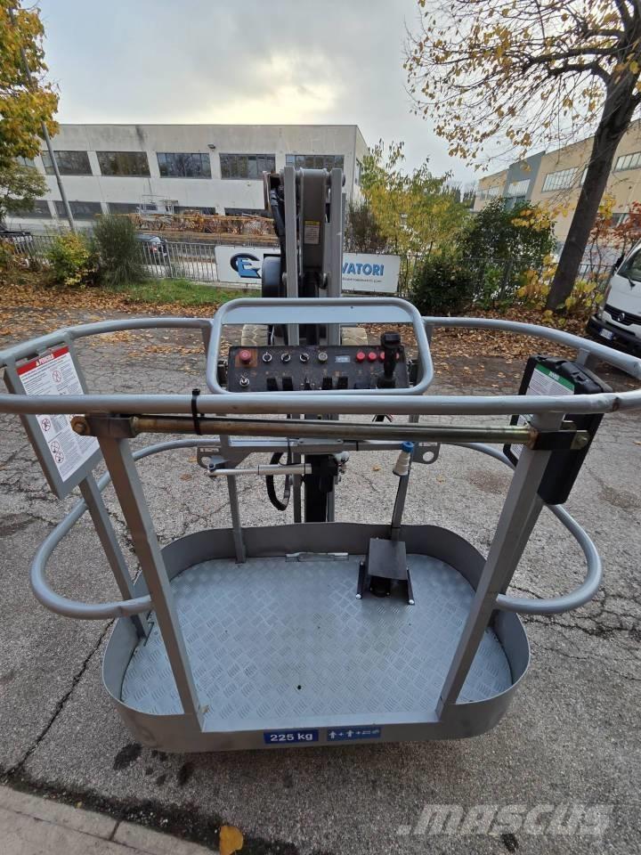 Niftylift HR 15 HDE ブームリフト　屈伸型