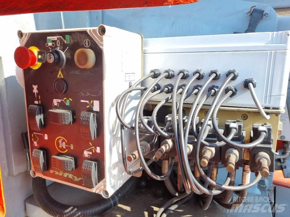 Niftylift HR 15 HDE ブームリフト　屈伸型